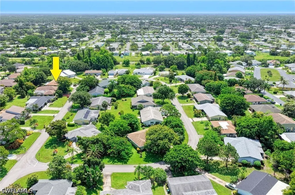 20 Maui Circle Naples FL 34112