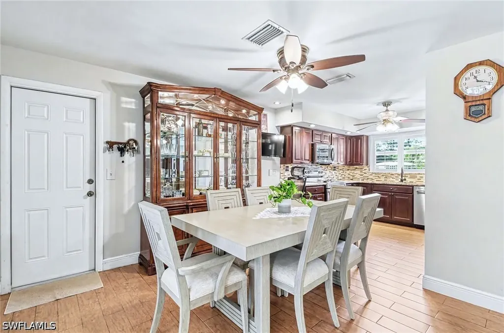 20 Maui Circle Naples FL 34112
