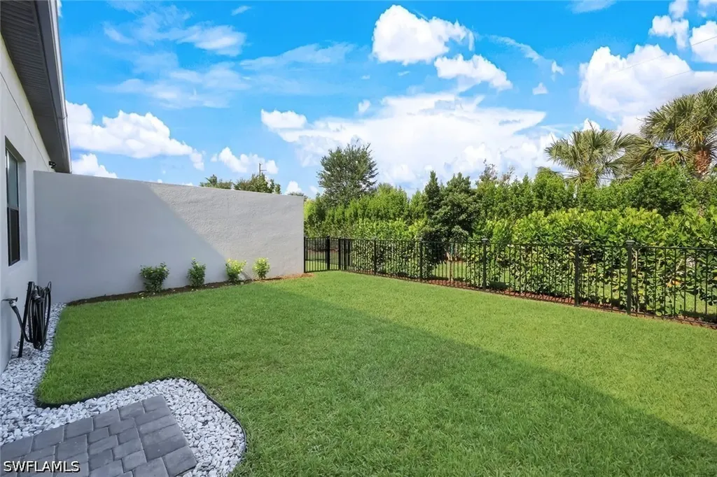 14788 Kingfisher Loop Naples FL 34120
