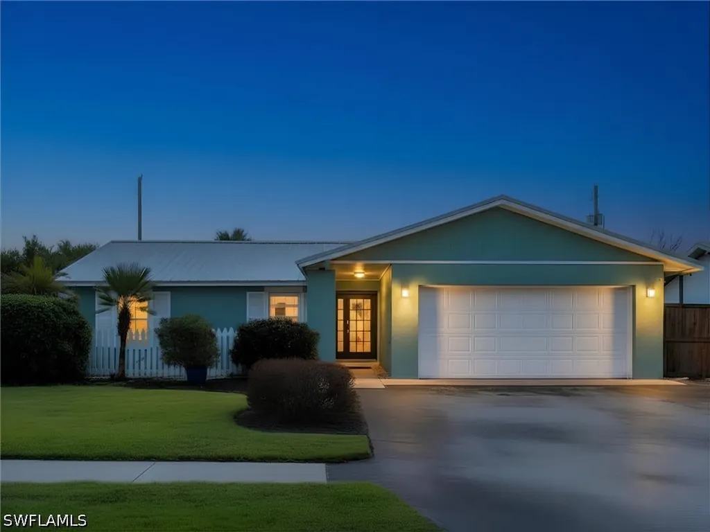 1268 Lake Shore Drive Naples FL 34103