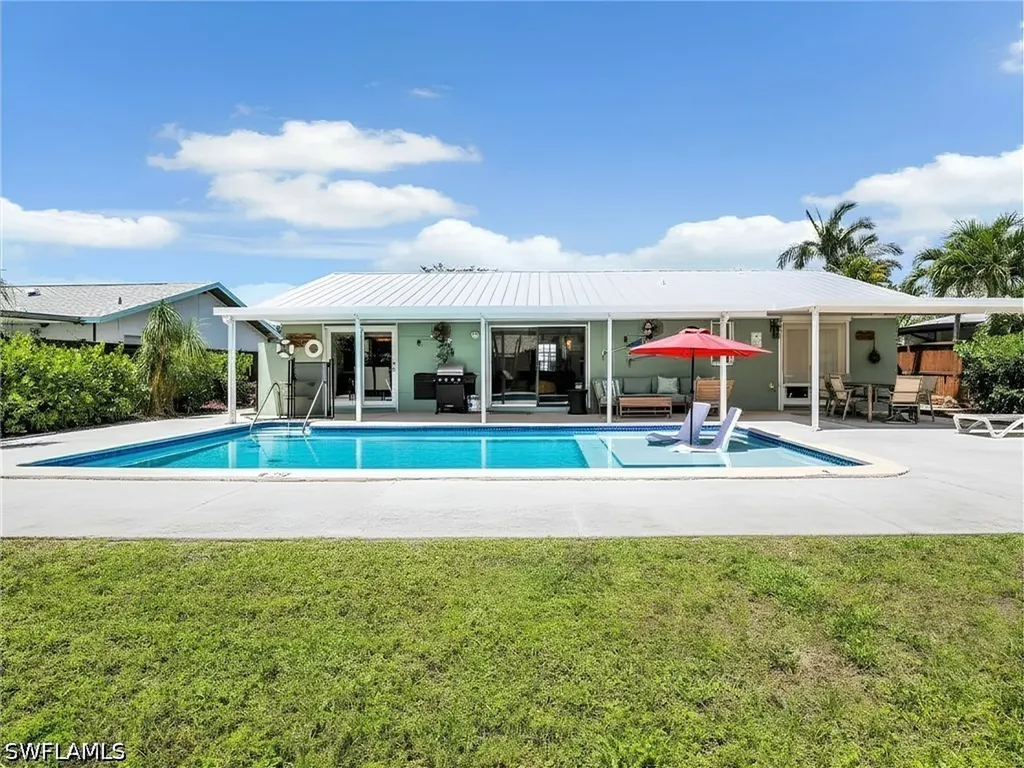 1268 Lake Shore Drive Naples FL 34103