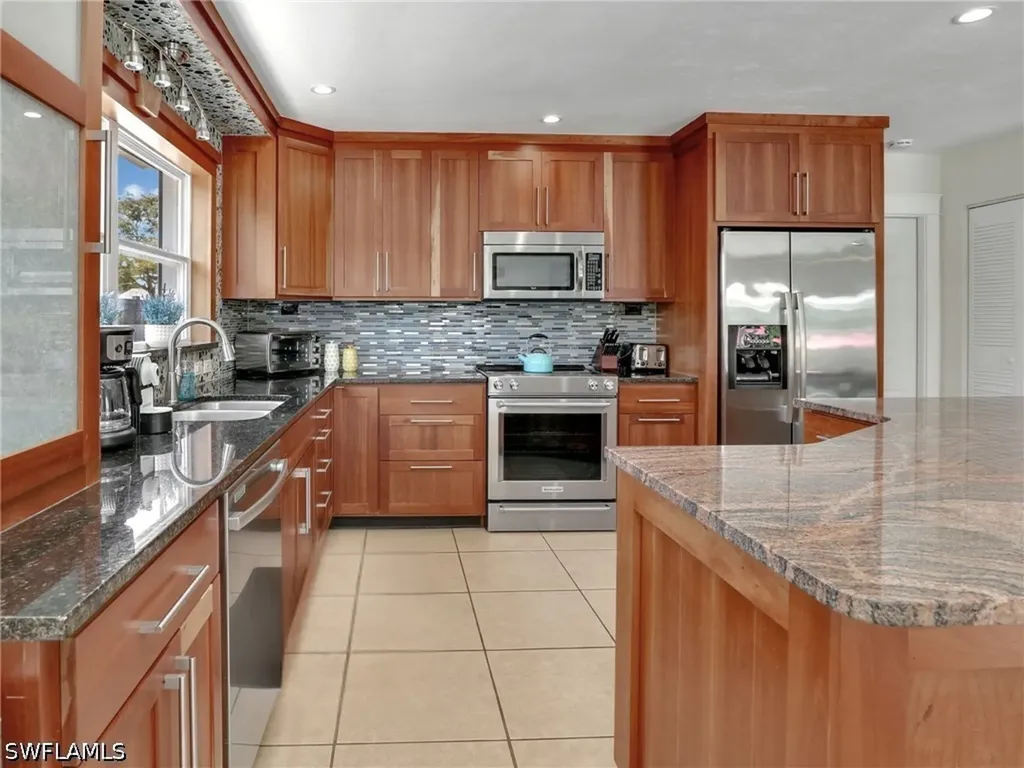1268 Lake Shore Drive Naples FL 34103