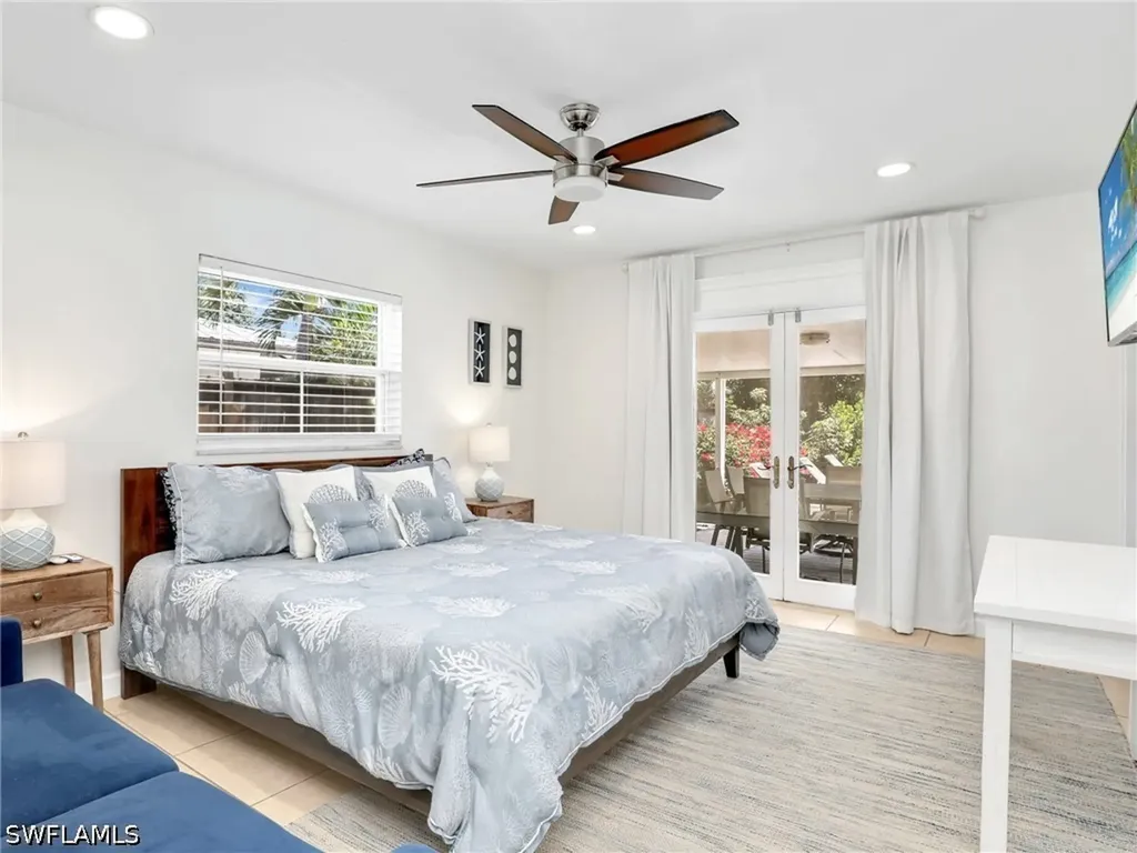 1268 Lake Shore Drive Naples FL 34103