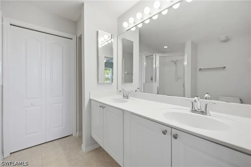 1953 Crestview Way Naples FL 34119