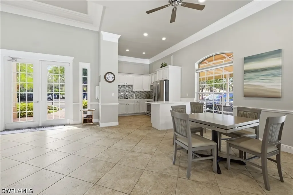 1953 Crestview Way Naples FL 34119