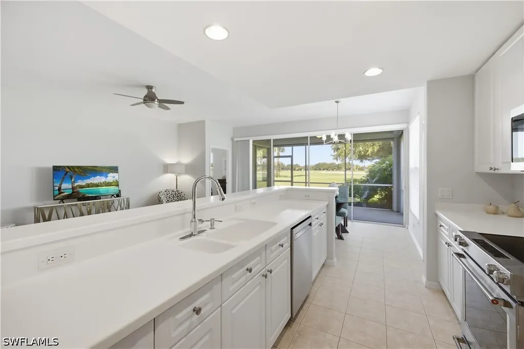 1953 Crestview Way Naples FL 34119