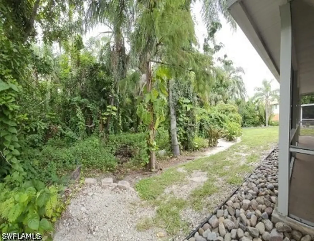 9209 Seville Road Fort Myers FL 33967