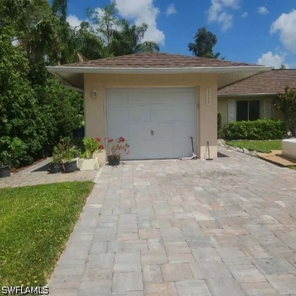 9209 Seville Road Fort Myers FL 33967