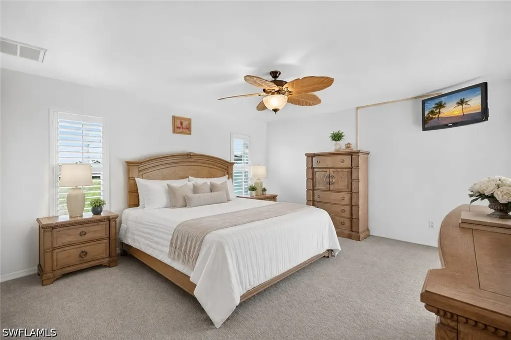 2703 NE Juanita Place Cape Coral FL 33909