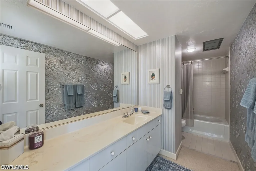 4301 Gulf Shore Boulevard N Naples FL 34103