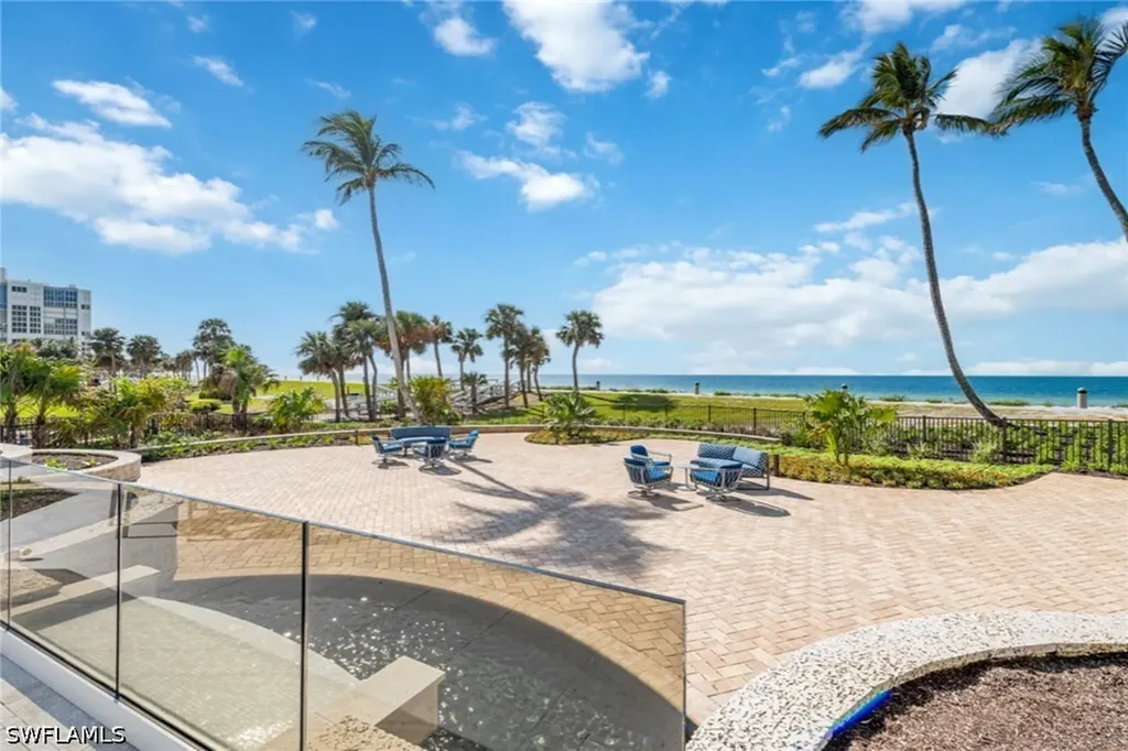 4301 Gulf Shore Boulevard N Naples FL 34103