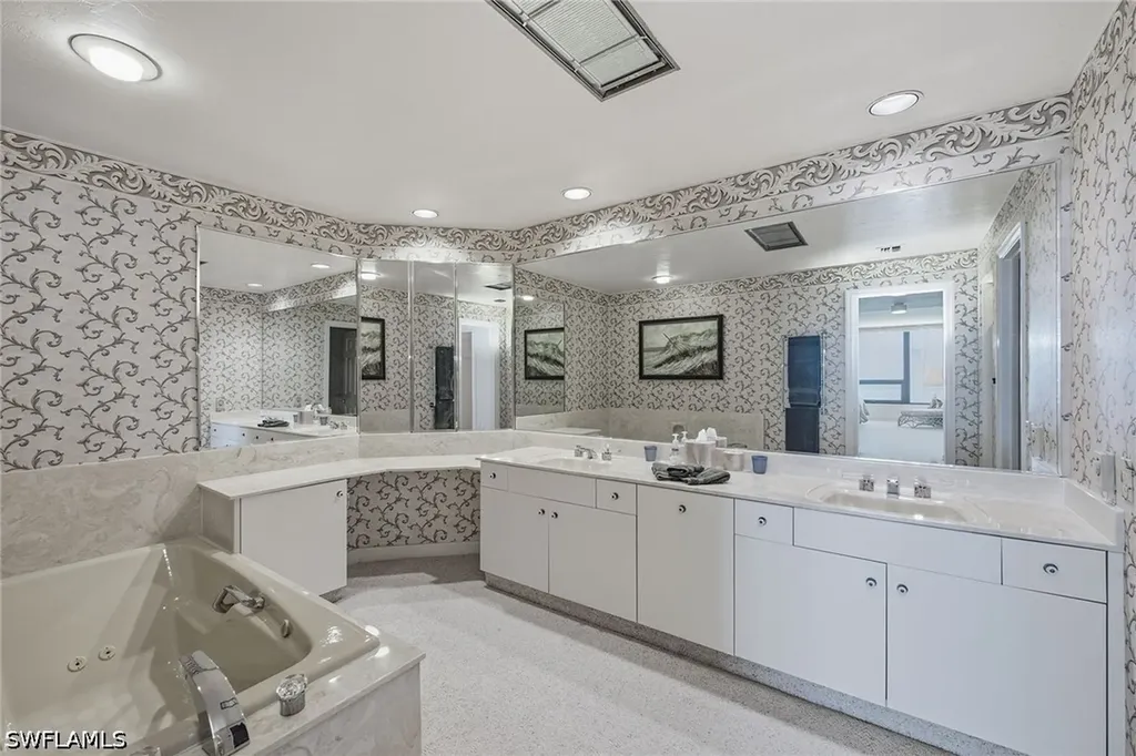 4301 Gulf Shore Boulevard N Naples FL 34103