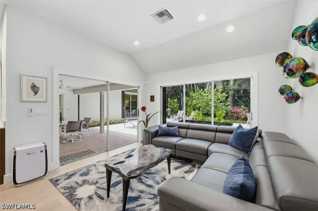 512 Turtle Hatch Road Naples FL 34103