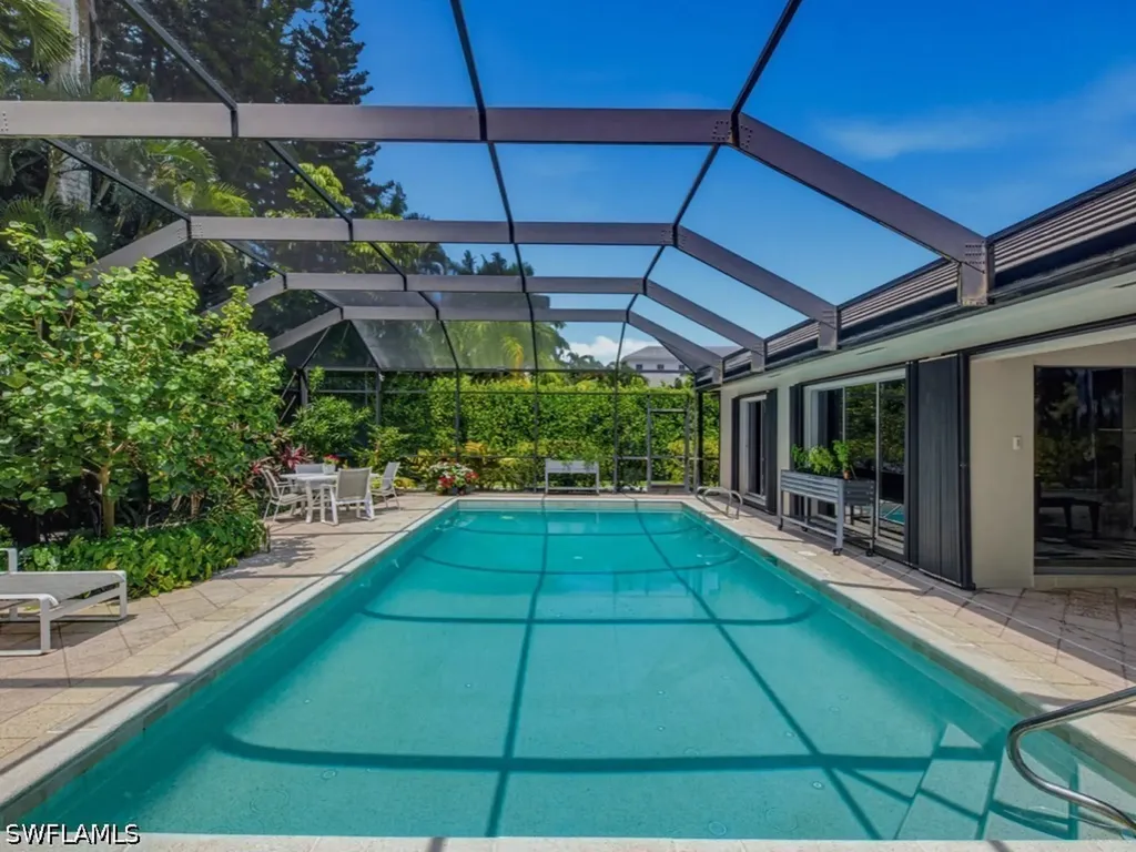 512 Turtle Hatch Road Naples FL 34103