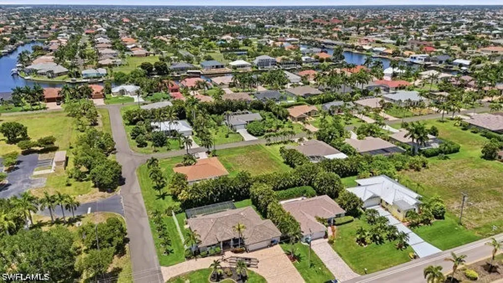 1728 SW 54th Lane Cape Coral FL 33914