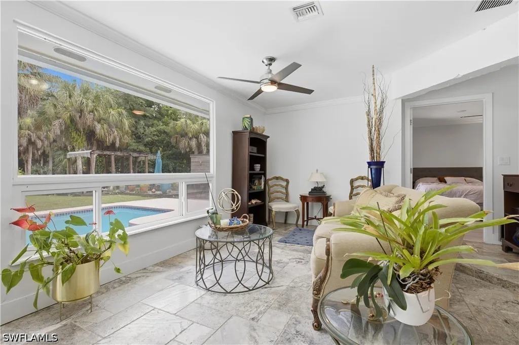 150 Logan Boulevard N Naples FL 34119