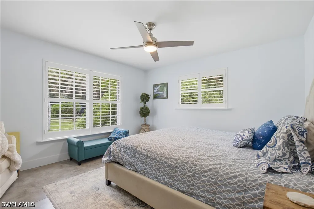 150 Logan Boulevard N Naples FL 34119