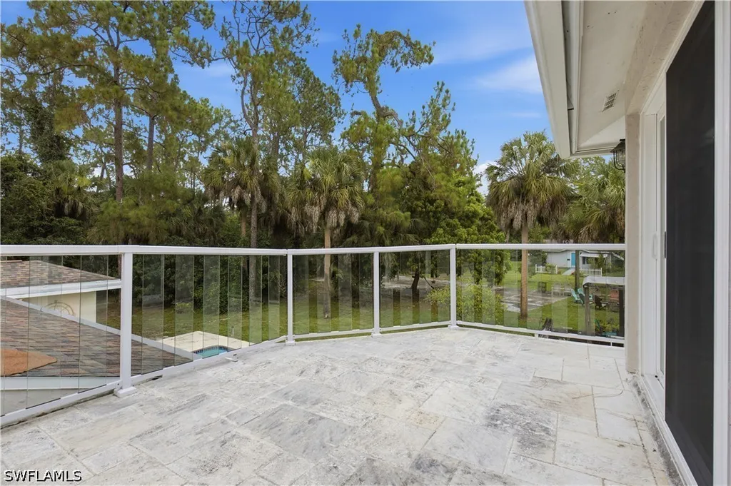 150 Logan Boulevard N Naples FL 34119