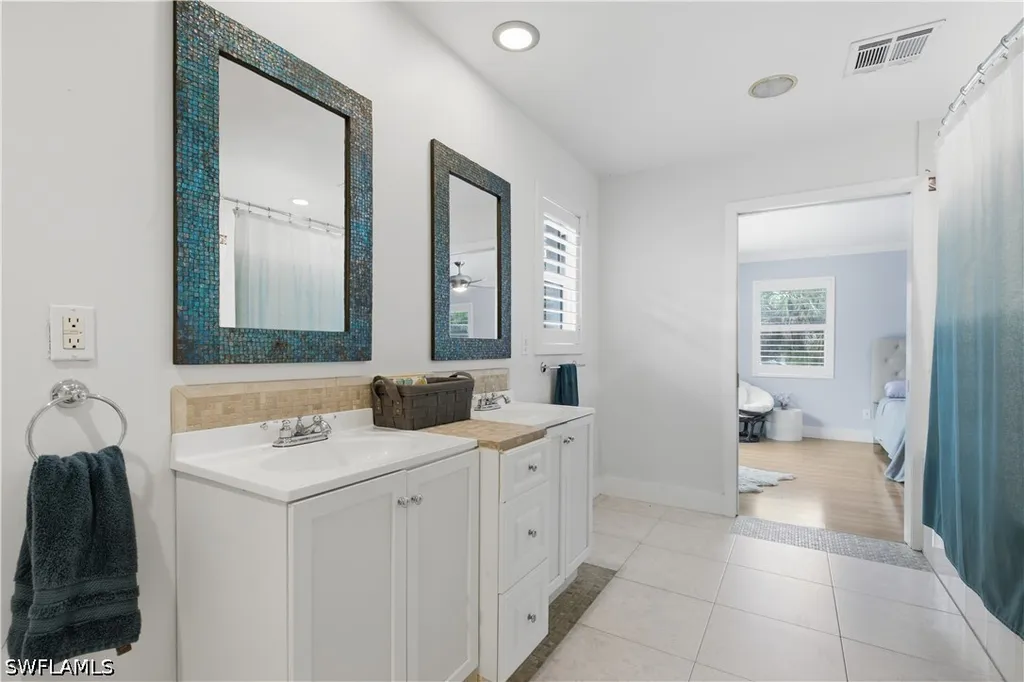 150 Logan Boulevard N Naples FL 34119