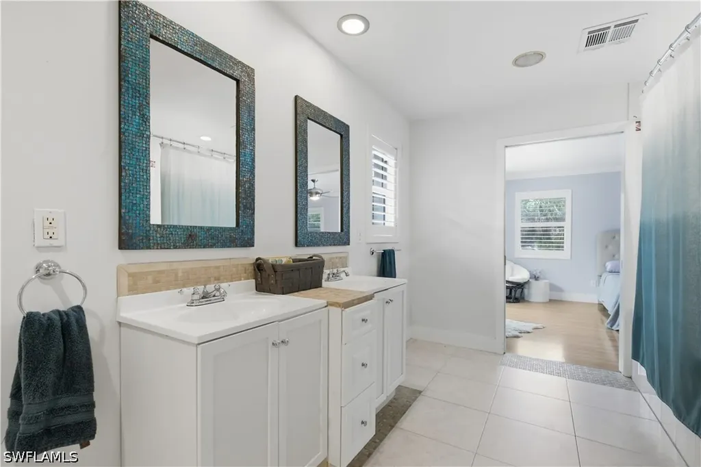 150 Logan Boulevard N Naples FL 34119