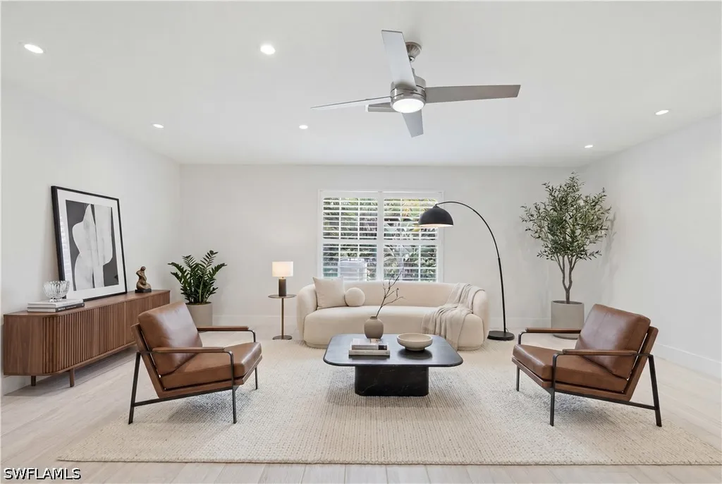150 Logan Boulevard N Naples FL 34119