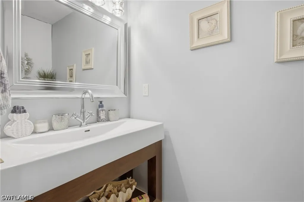 150 Logan Boulevard N Naples FL 34119