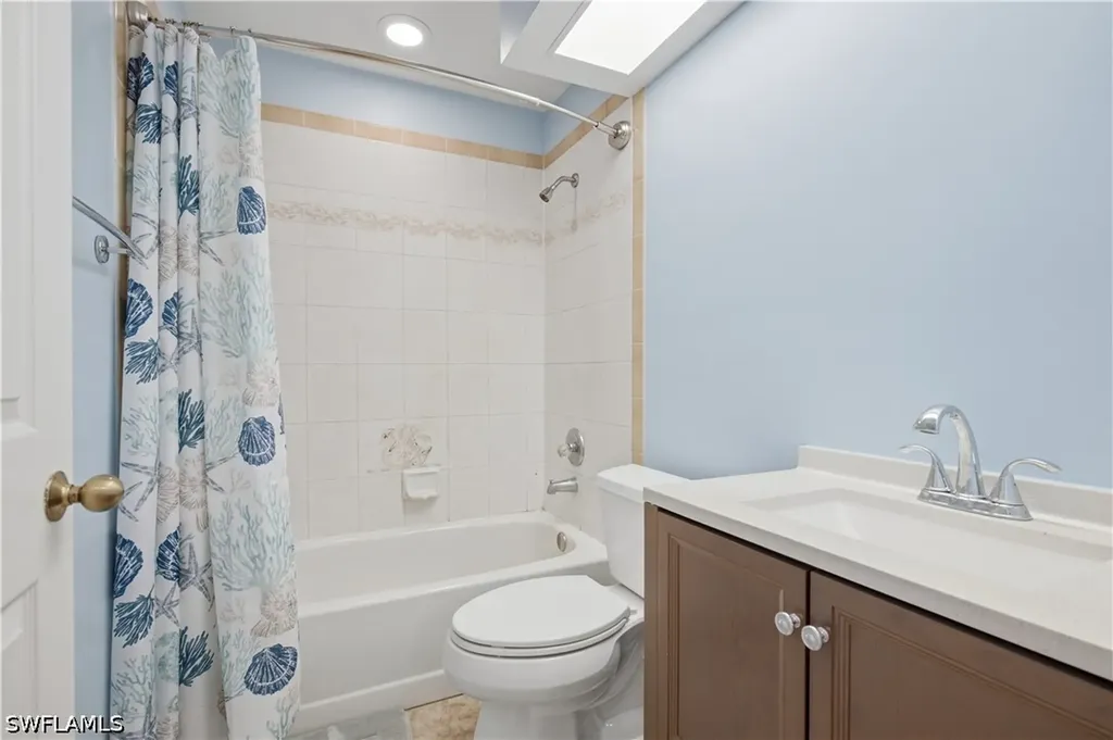 150 Logan Boulevard N Naples FL 34119