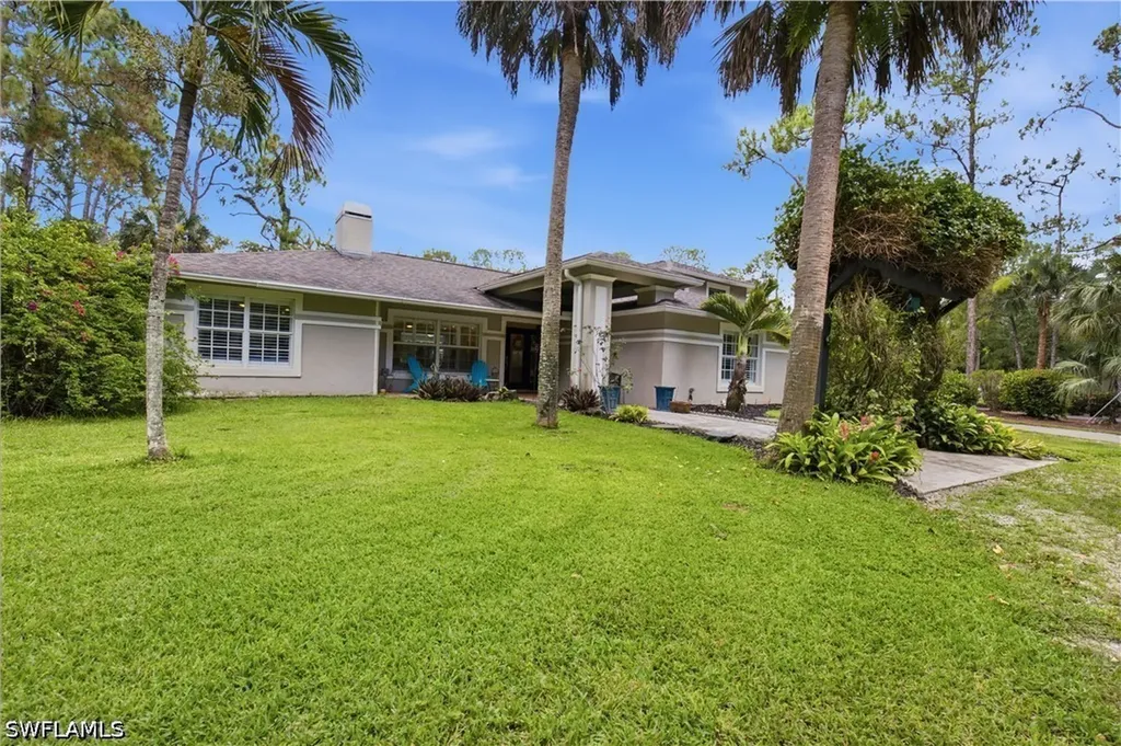 150 Logan Boulevard N Naples FL 34119