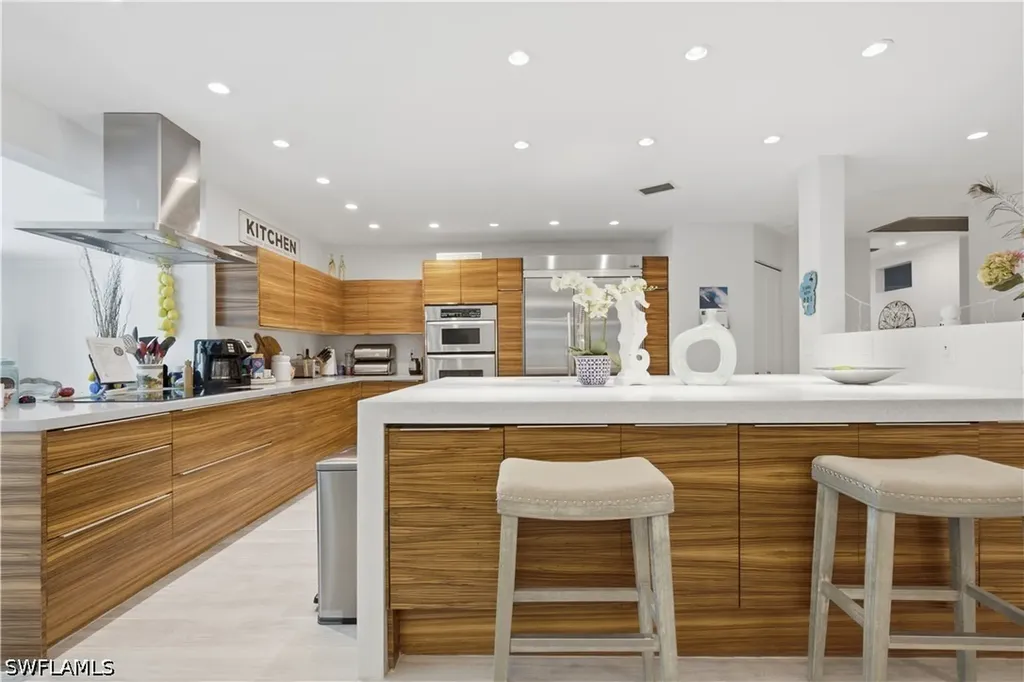150 Logan Boulevard N Naples FL 34119