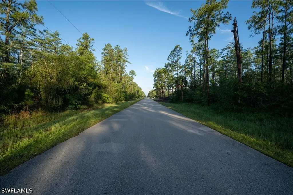 0 2nd Avenue NE Naples FL 34120