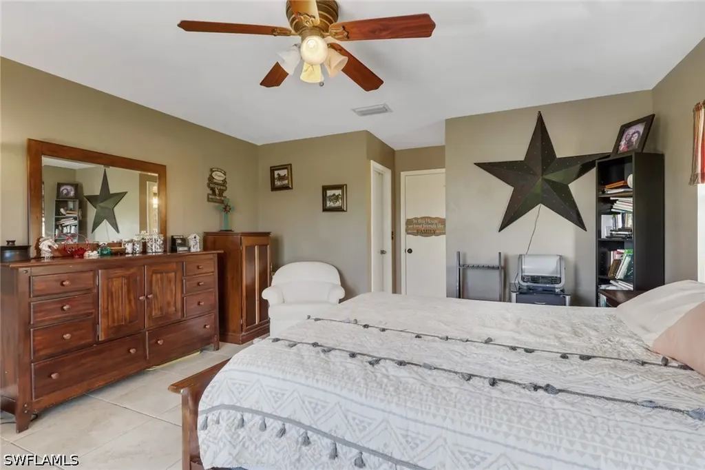 4140 54th Avenue NE Naples FL 34120