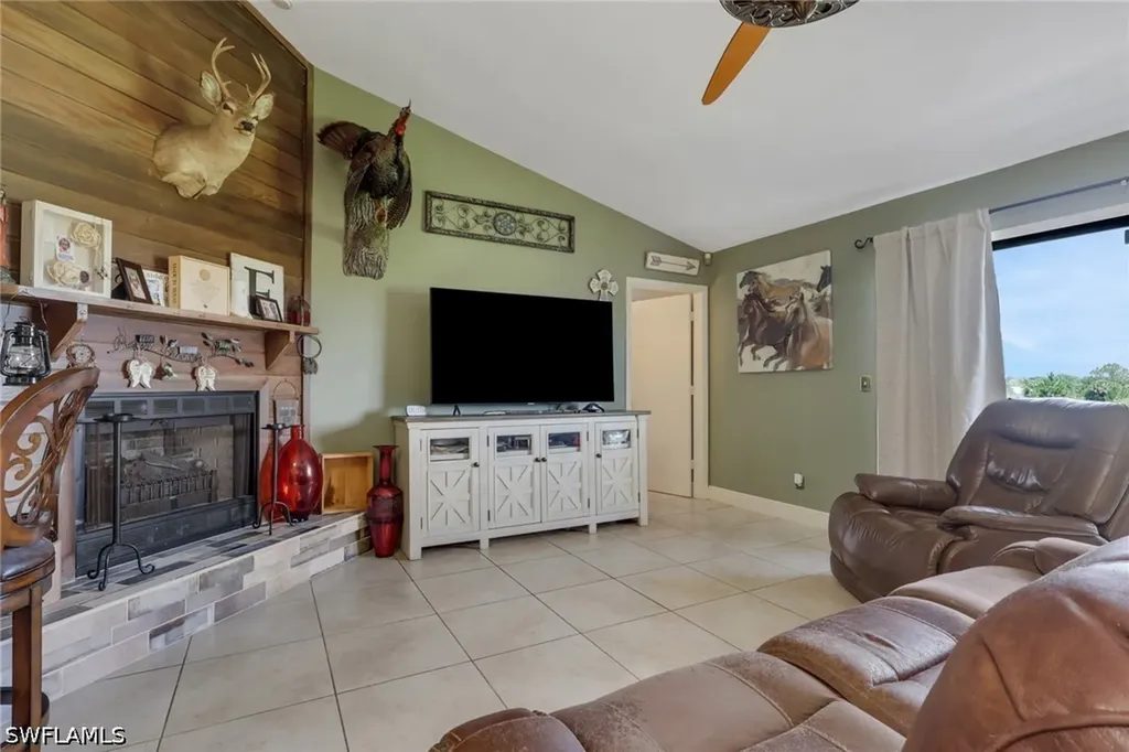 4140 54th Avenue NE Naples FL 34120