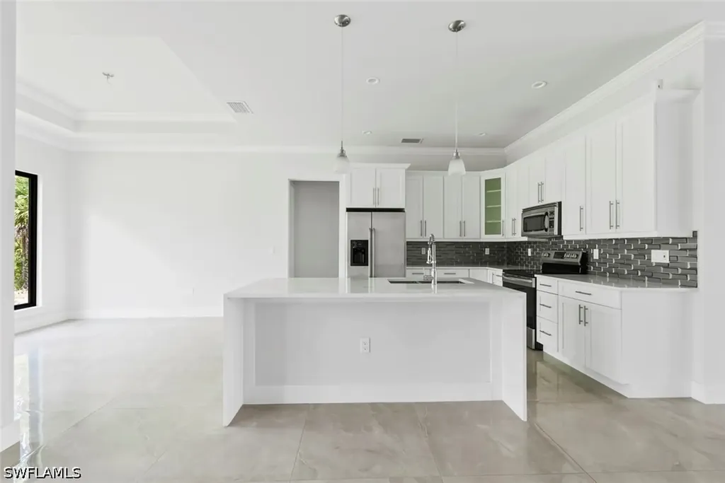 1412 22nd Avenue NE Naples FL 34120