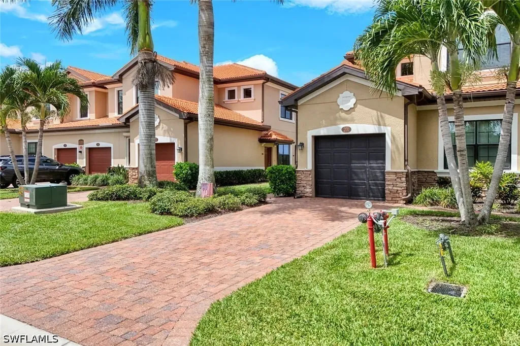 26201 Palace Lane Bonita Springs FL 34135