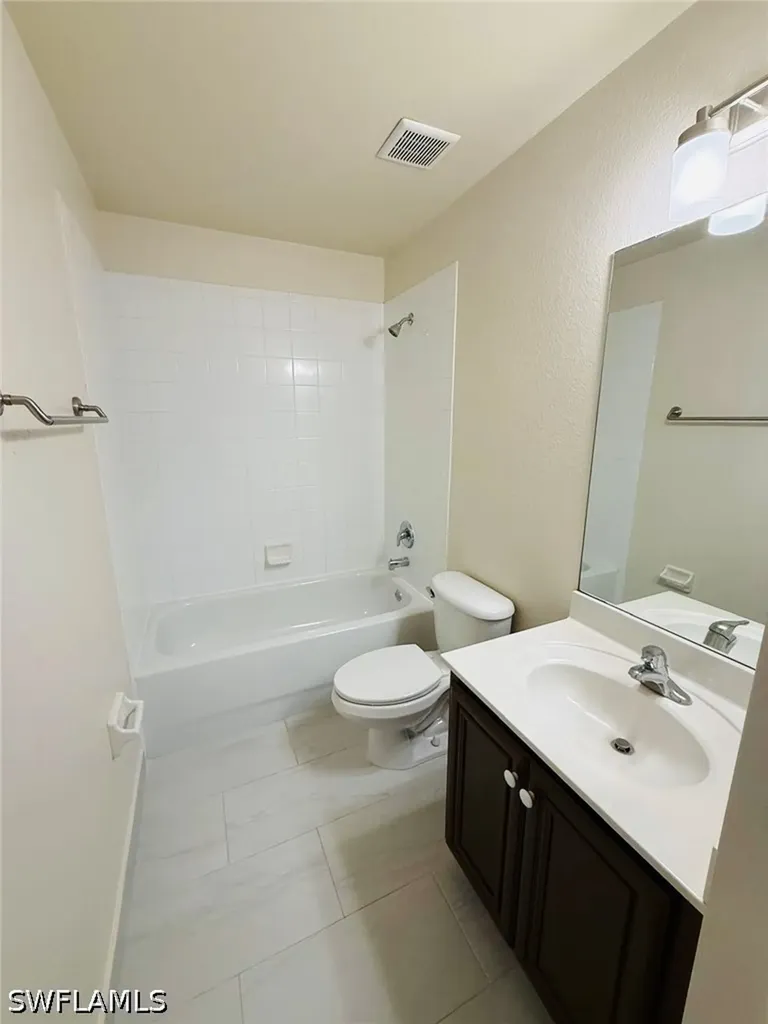 9051 Gervais Circle Naples FL 34120