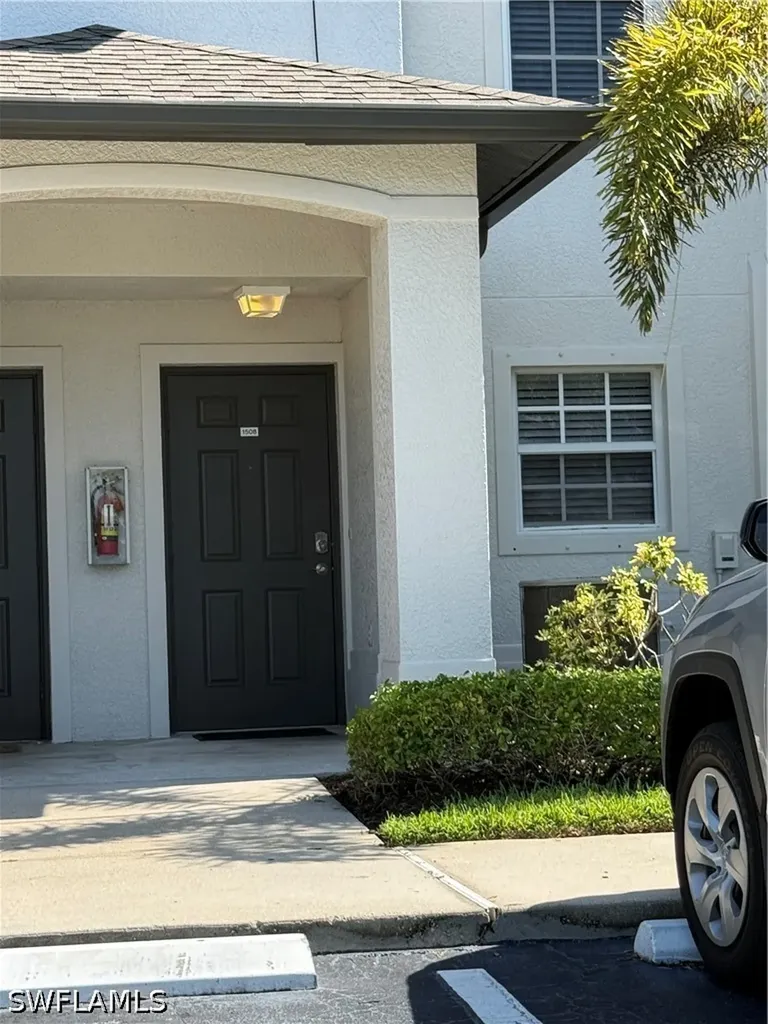9051 Gervais Circle Naples FL 34120