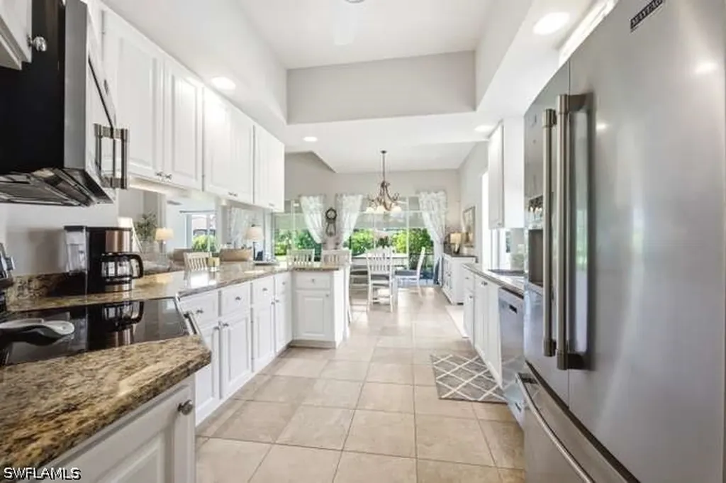 2314 Heydon Circle W Naples FL 34120