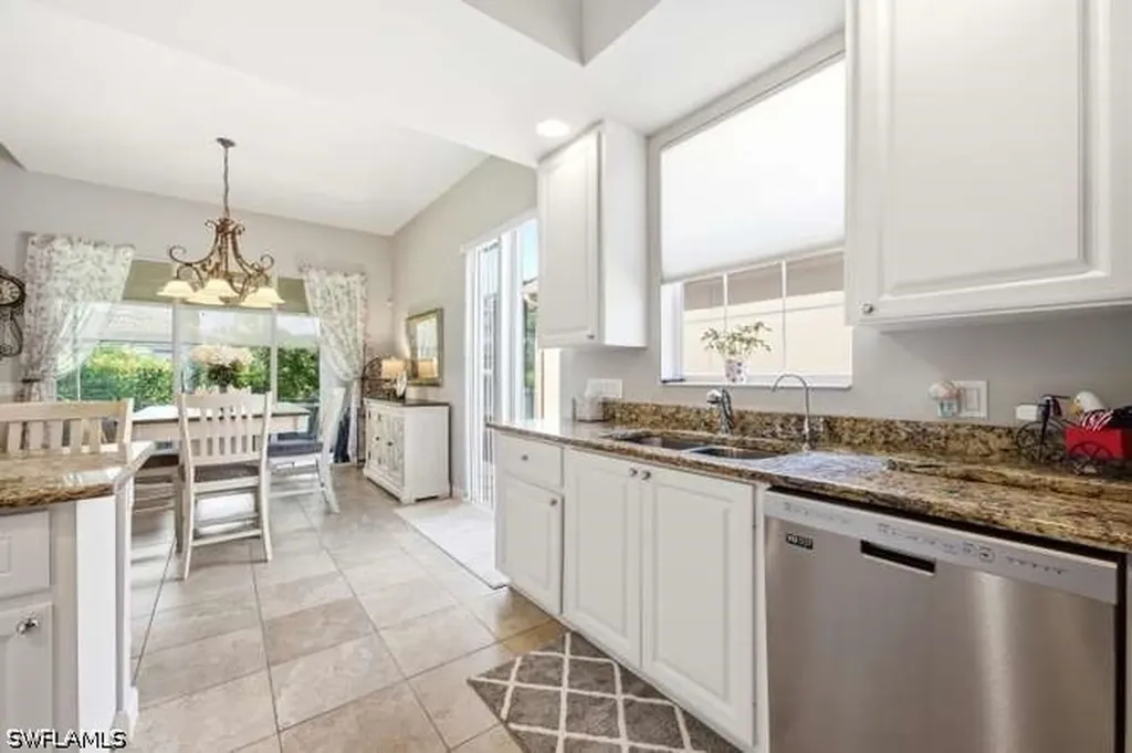 2314 Heydon Circle W Naples FL 34120