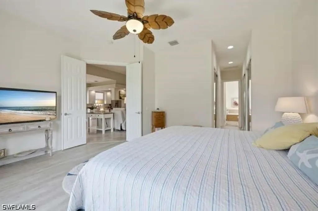 2314 Heydon Circle W Naples FL 34120