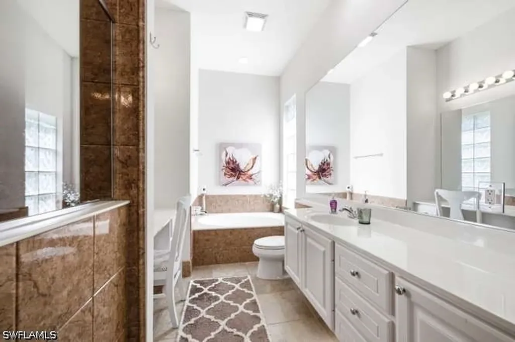 2314 Heydon Circle W Naples FL 34120