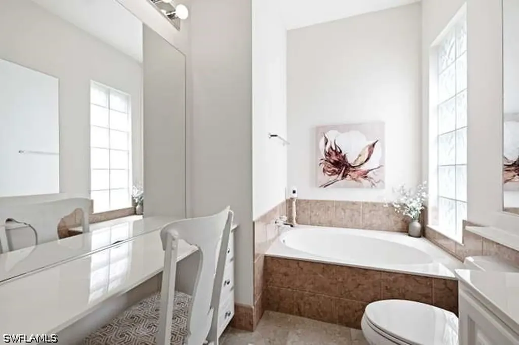 2314 Heydon Circle W Naples FL 34120