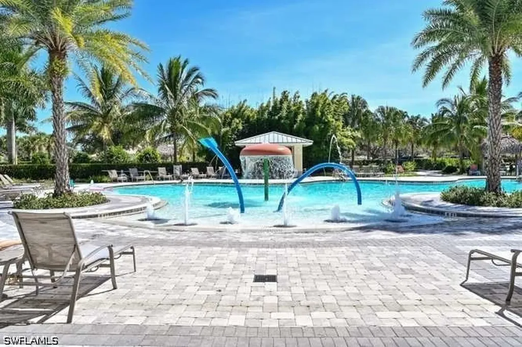 2314 Heydon Circle W Naples FL 34120