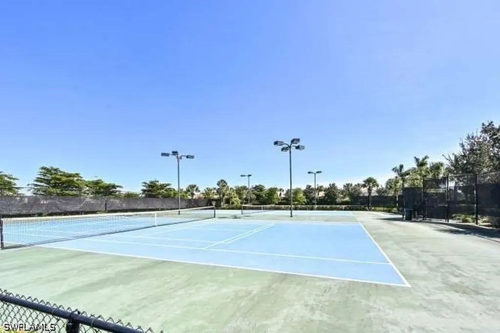 2314 Heydon Circle W Naples FL 34120