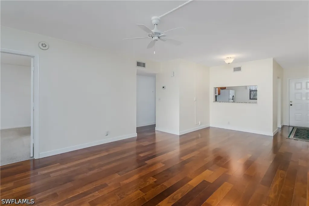 1733 Courtyard Way Naples FL 34112