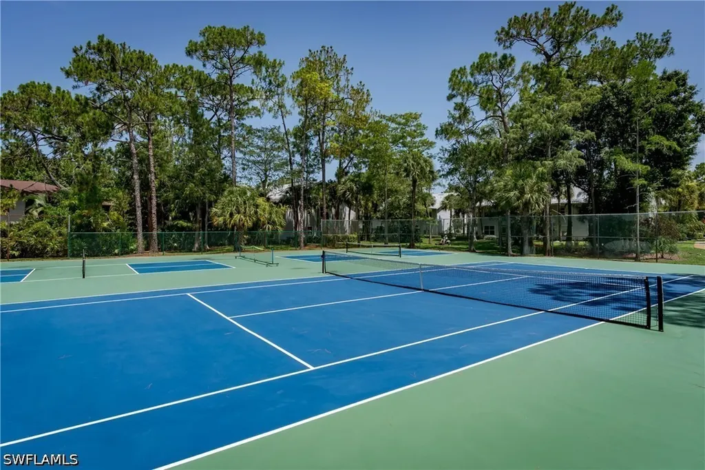 1733 Courtyard Way Naples FL 34112
