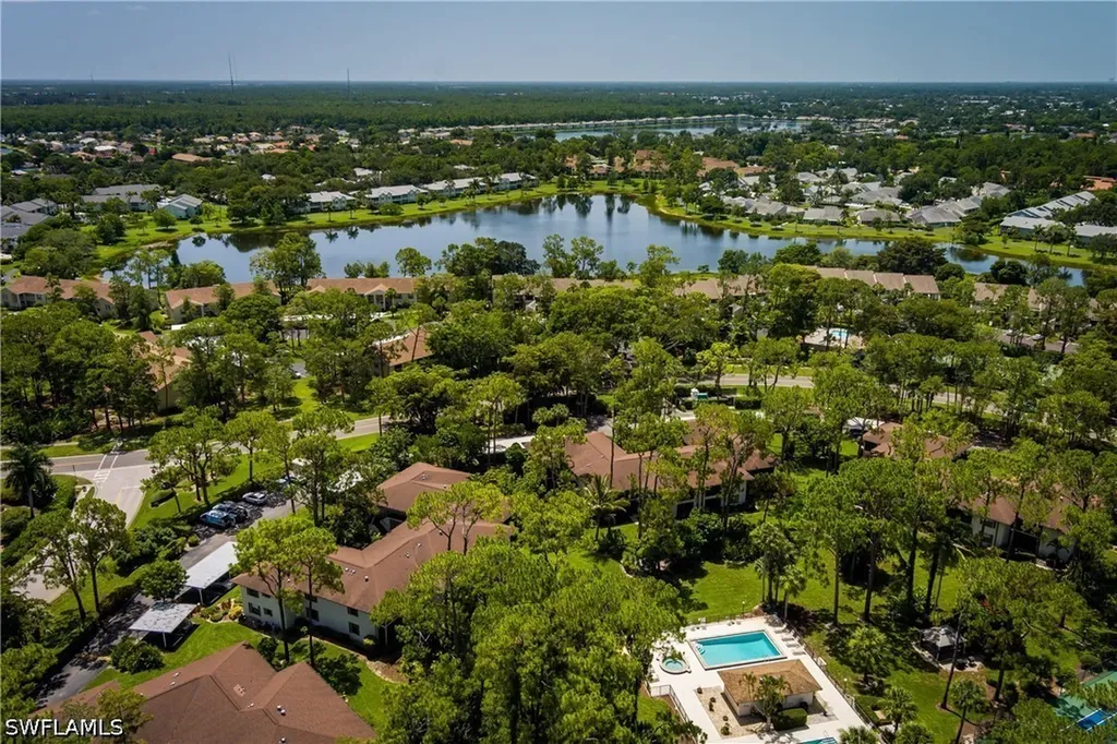 1733 Courtyard Way Naples FL 34112
