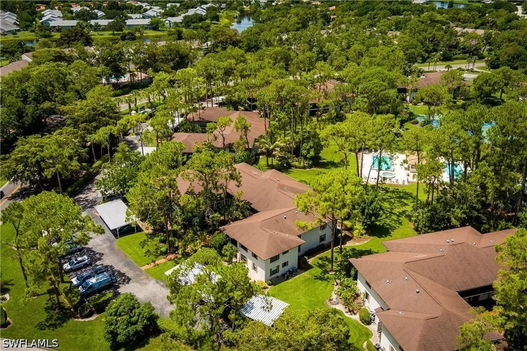 1733 Courtyard Way Naples FL 34112