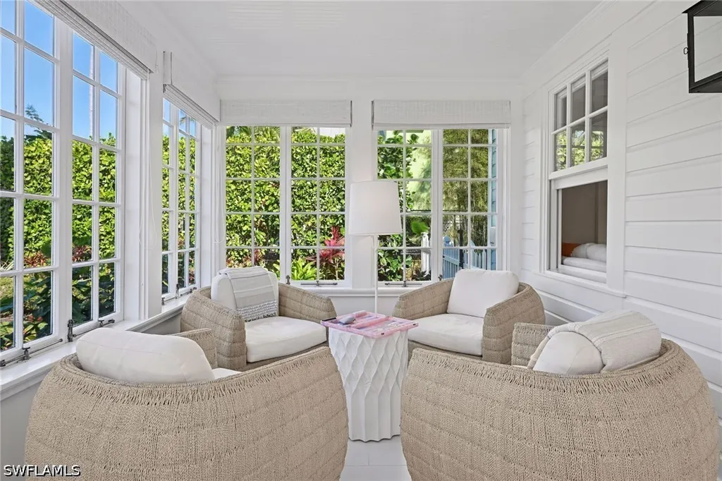 356 11th Avenue S Naples FL 34102