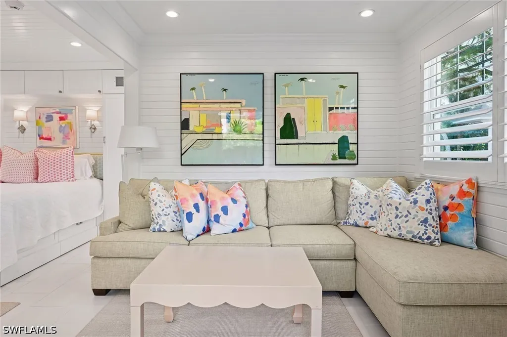 356 11th Avenue S Naples FL 34102
