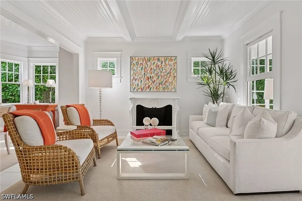 356 11th Avenue S Naples FL 34102